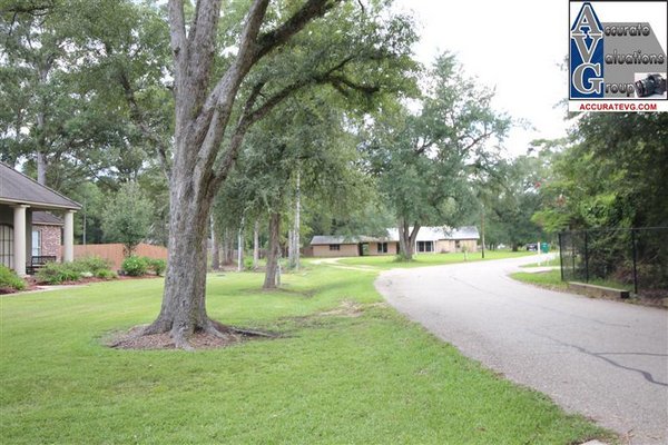 C Jones Lane Street Scene Denham Springs Louisiana 70706