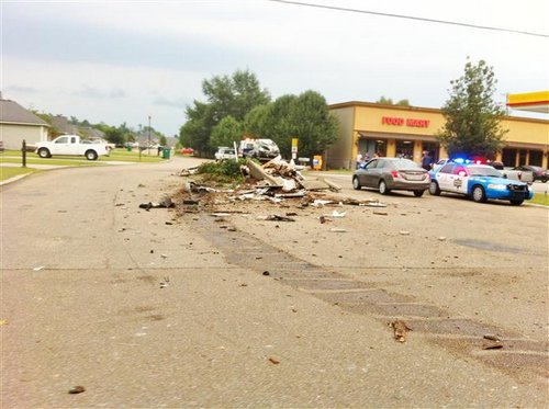 South Point Subdivision Sign Destroyed July 4th 2012 Photos Denham Springs Louisiana (3)